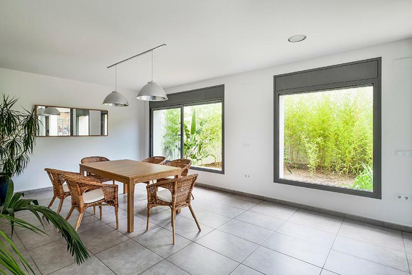 Villa Garriguella Exteriér fotografie